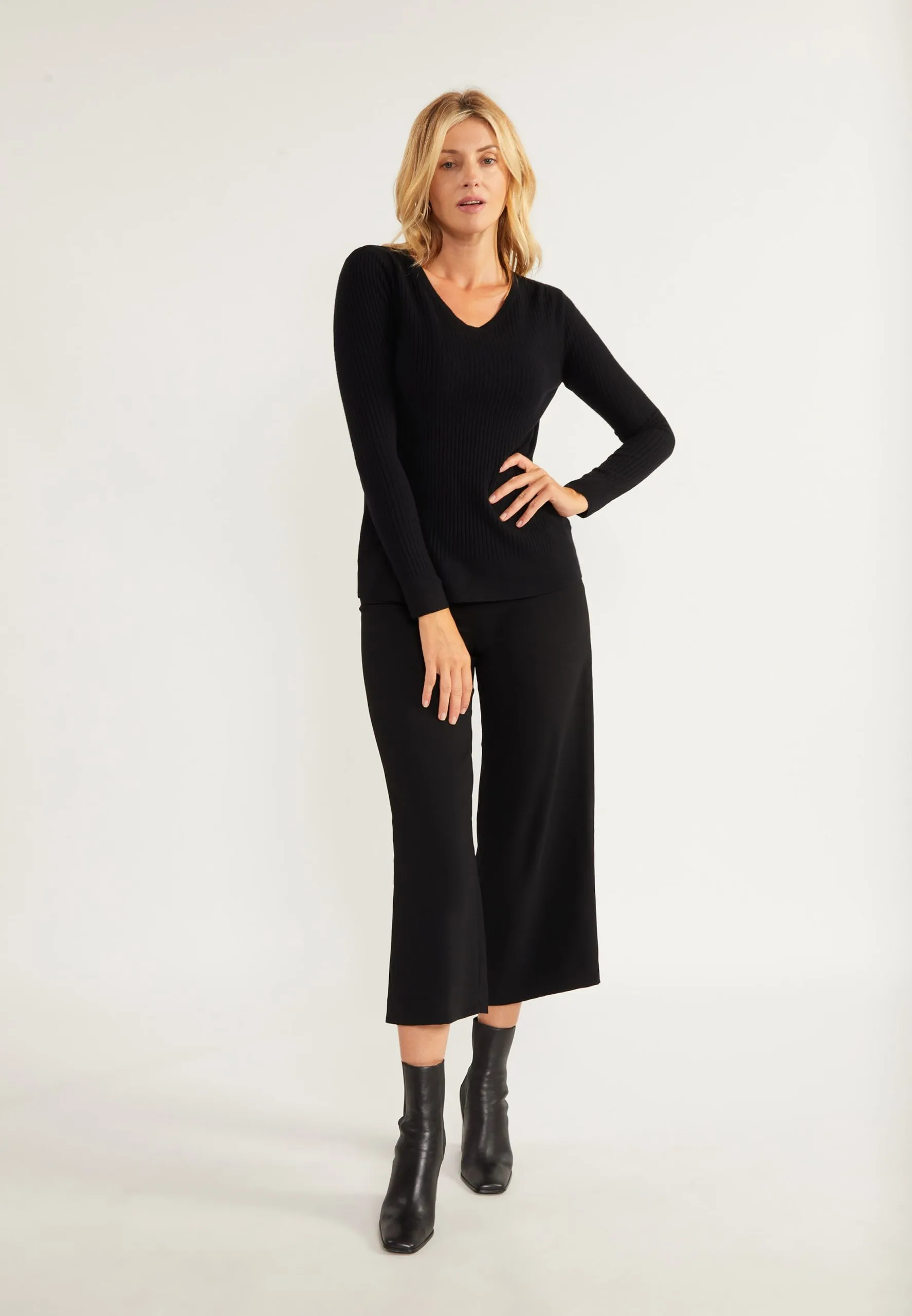 Basic Truien Trui Nowles Dames Zwart 6 Basic Truien Trui Nowles Dames Zwart - Afbeelding 4